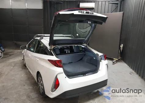 2022 Toyota Prius Prime Le из США, поврежденный, VIN JTDKAMFP8N3214449